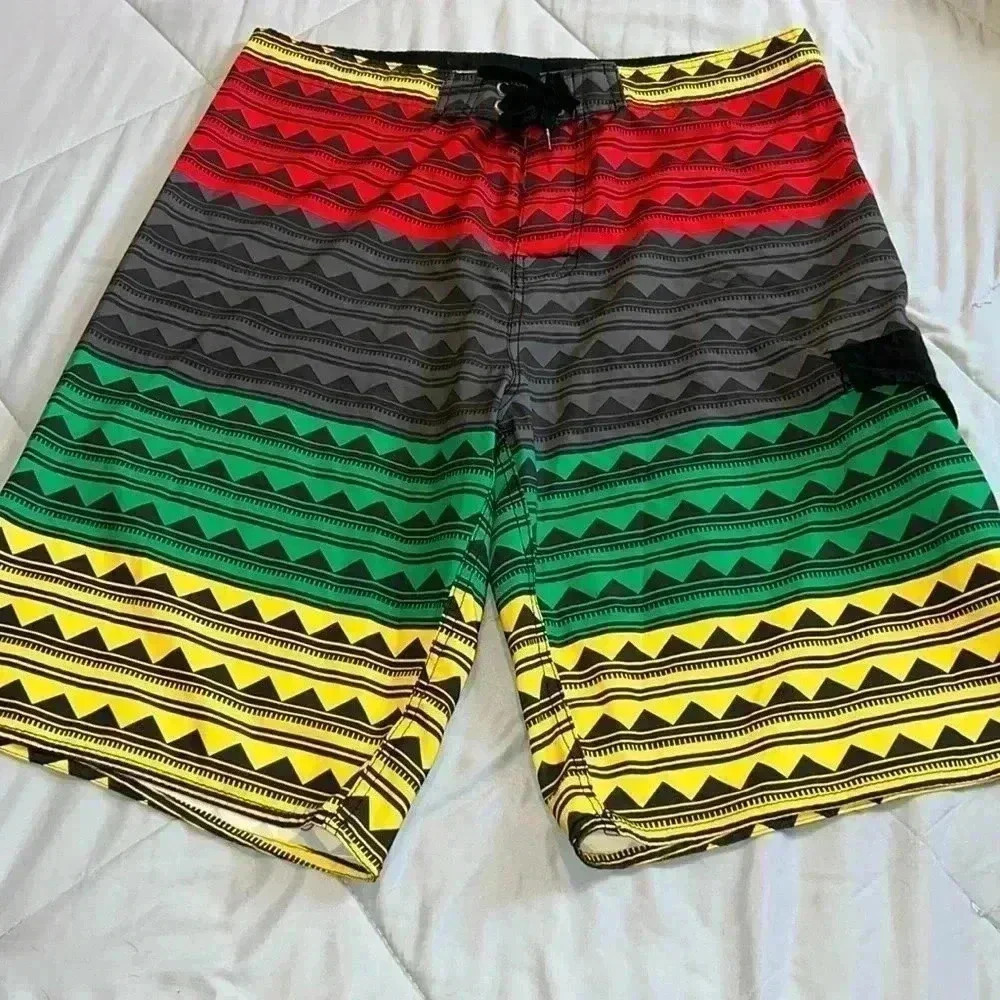 Banana Stretch Men’s Shorts Limited Edition Size L 0406268